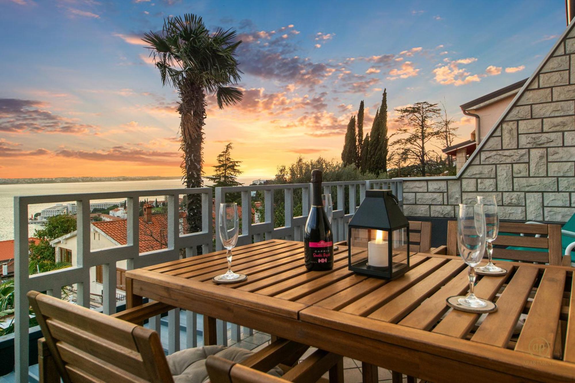 Aria Superior Apartment, Seaview & Wellness Portorož Dış mekan fotoğraf